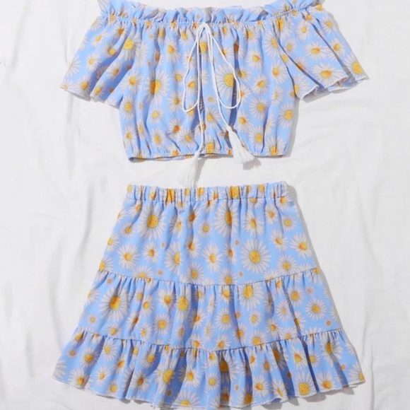 Floral top and skirt set - Picture 5 of 5